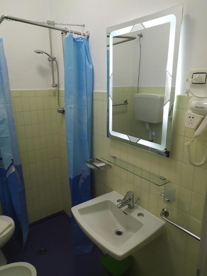Madonna Del Pino Hotel 2*